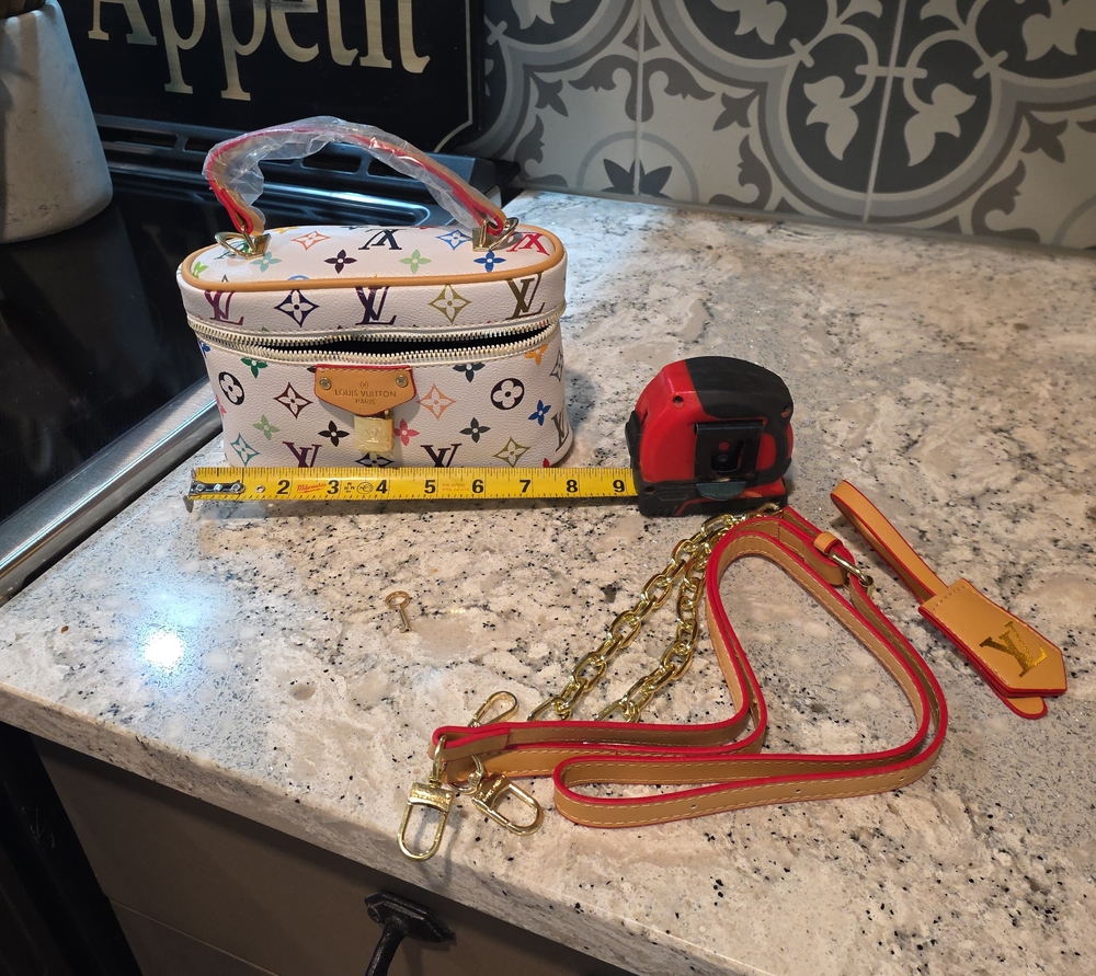 Multicolor With 3 Different Straps